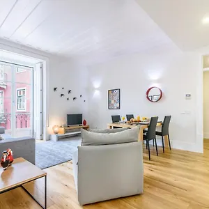 Modern Flat In Downtown By Lovelystay Lisboa
