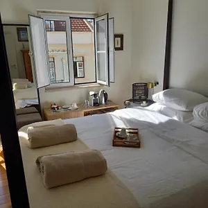 Charme Et Confort Au Coeur De Graca Lissabon